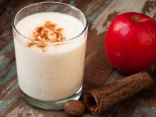 Vitamina de maçã, aveia e mel