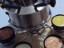 12 molhos para fondue de carne na pedra