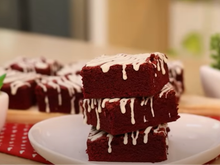 Brownie de red velvet: versão da clássica sobremesa tem tudo para virar uma das suas sobremesas preferidas