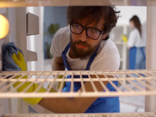 Com quantos anos você descobriu que deve desligar sua geladeira antes de limpar, mesmo que não vá degelar?