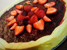 Torta com Calda de Frutas Vermelhas