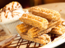 Churros falsos: aprenda a receita