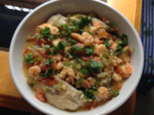 Peixe com molho de camarão