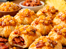 A combinação que você não sabia que precisava: folhado de bacon com abacaxi pronto em minutos!