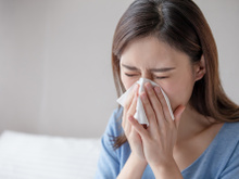 Não aguenta mais espirrar? Descubra os alimentos que aliviam os sintomas de alergias respiratórias