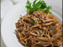 Pasta ao molho de shimeji fresco da D. Olga