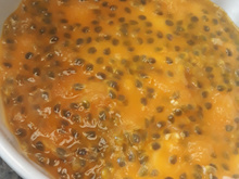 Mousse de maracujá com leite ninho no liquidificador 