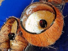 Abacaxi no coco