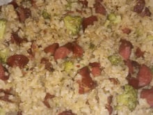 Arroz com brócolis, bacon e linguiça