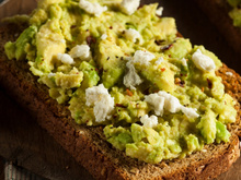 Avocado toast: aprenda como fazer a torrada deliciosa que faz sucesso nas redes sociais