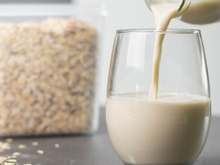 Beba todas as manhãs. Seus intestinos começarão a funcionar corretamente e você perderá peso rapidamente na cintura.