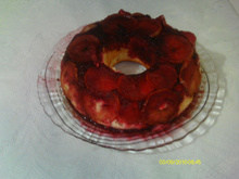 Bolo de maçã com groselha