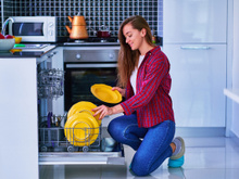 Estes são os prós e os contras de investir em uma máquina lava-louças