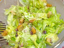 Molho saudável para salada não precisa ser um desafio! Confira 8 receitas fáceis e saborosas