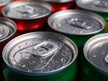 Lembra dele? Refrigerante queridinho dos anos 80 volta ao mercado para a alegria de milhares de brasileiros