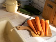 Cenoura murcha tem solução e esse é o truque perfeito para deixá-la crocante novamente