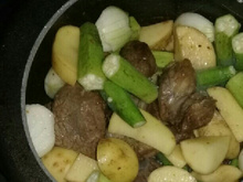 Picadinho de carne com quiabo