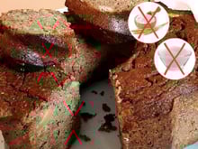 Bolo de maçã pronto em 15 minutos SEM AÇÚCAR e SEM FARINHA: a receita mais fácil do mundo