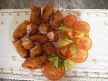 Asas de frango desossadas e recheadas