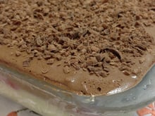 Pavê de morango com mousse de chocolate