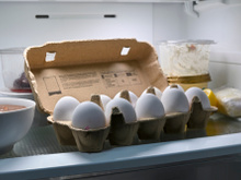 Afinal, o ovo pode ficar mais de um mês na geladeira?