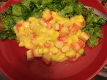 Salada de kani com manga