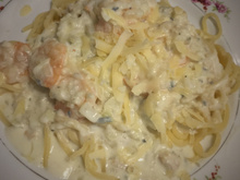 Spaguetti com camarão aos quatro queijos do chef