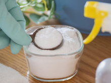 Como fazer bicarbonato de sódio caseiro usando apenas 2 ingredientes perfeito para usar na limpeza de casa