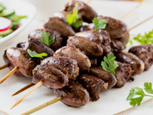 Espetinho de coração de frango