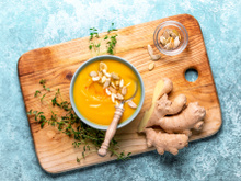 Como fazer creme de abóbora com a combinação de ingredientes que ninguém lembra (mas que faz toda a diferença!)