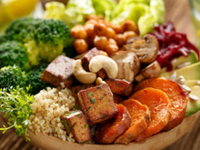 Veganismo é saudável? Novo estudo da USP mostra a verdade sobre as dietas veganas e o consumo de ultraprocessados!