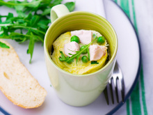 Omelete de caneca no micro-ondas: opção rápida para o café da manhã