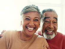 "O segredo da longevidade é comer a metade, andar o dobro e sorrir o triplo": entenda como provérbio chinês pode mudar a sua vida