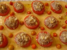 Purê de batatas com tomates recheados