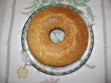 Bolo de fubá com creme de leite