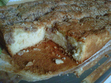 Cuca com farofa de canela