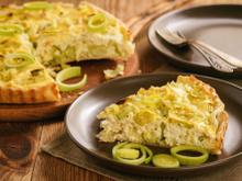 Para o almoço, jantar ou lanche: veja como fazer uma quiche de queijo e alho-poró para servir em qualquer refeição