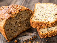 Pãozinho saudável cheio de fibras do meu café da manhã: faço com iogurte e aveia, a massa fica fofinha!