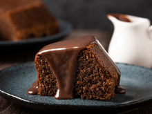 Tem como assar bolo sem forno? Descubra 4 acessórios que vão te ajudar na cozinha!