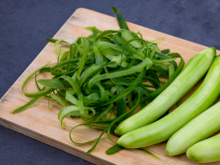 Se você tem cascas de pepino, você tem um tesouro: 5 maneiras de usá-las em casa sem jogá-las fora