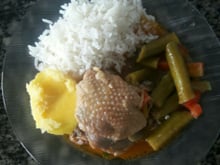 Frango com quiabo