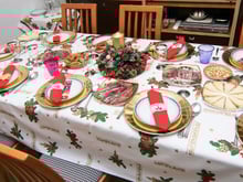 Por que a ceia de Natal é no dia 24 se a data da festa é 25? Entenda tradição e o motivo de esperar até meia-noite