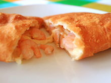 Pastel de camarão com cream cheese