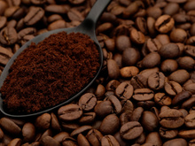 Com quantos anos você descobriu como moer café em casa sem precisar de um moedor?