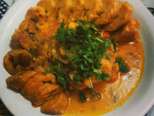 Peixe com banana da terra