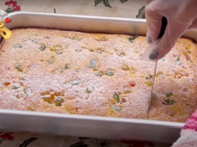 O famoso bolo de Natal dos anos 80 que a minha avó fazia para a ceia: desmancha na boca de tão fofinho!