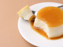 O pudim dos sonhos sem açúcar, sem ovo e sem forno existe e eu te ensino como fazer!