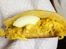 Pastel de forno com creme de pimenta e frango