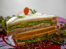 Sanduíche natural de atum