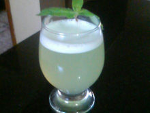 Suco de limão com hortelã super refrescante